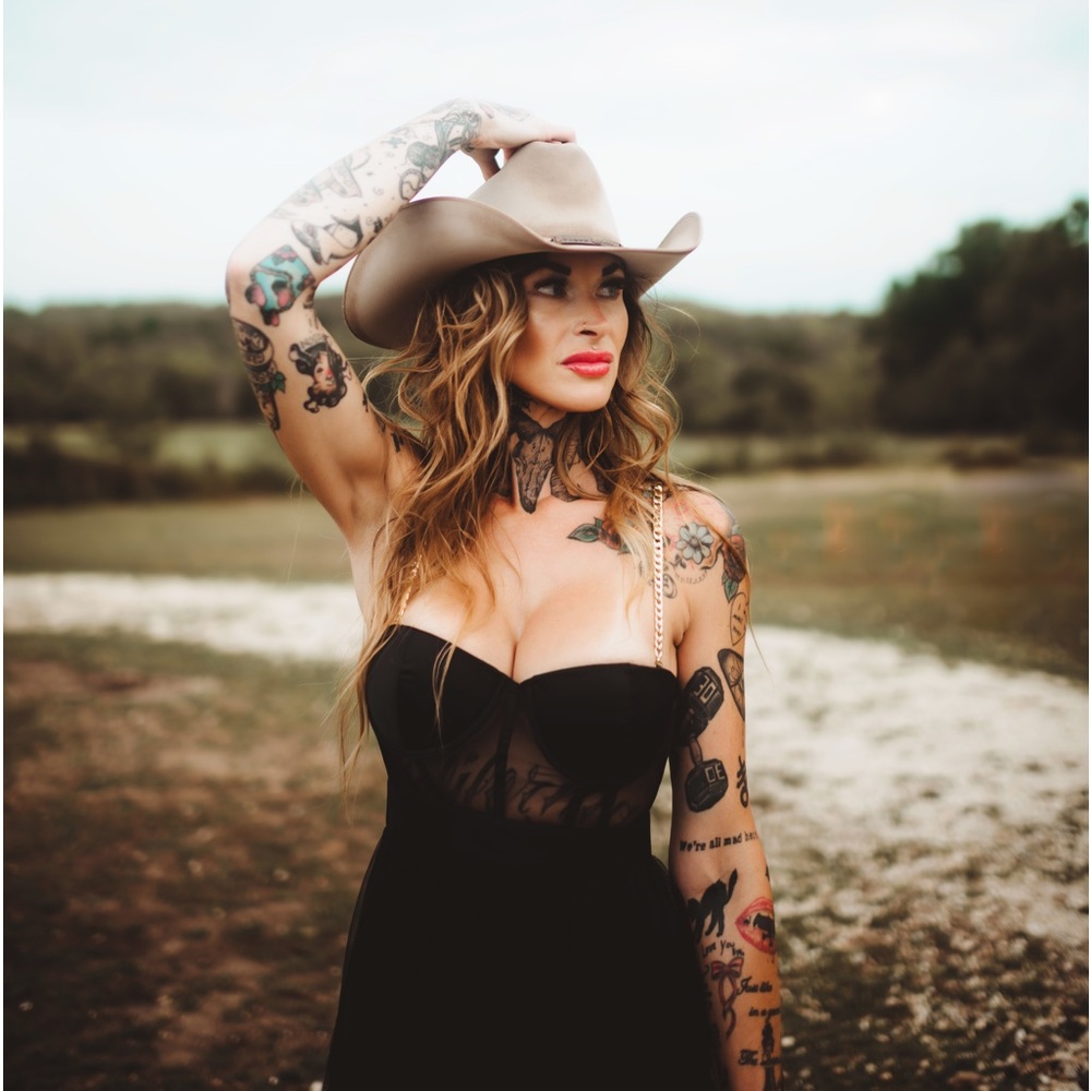 Meet your Posher, Marianne